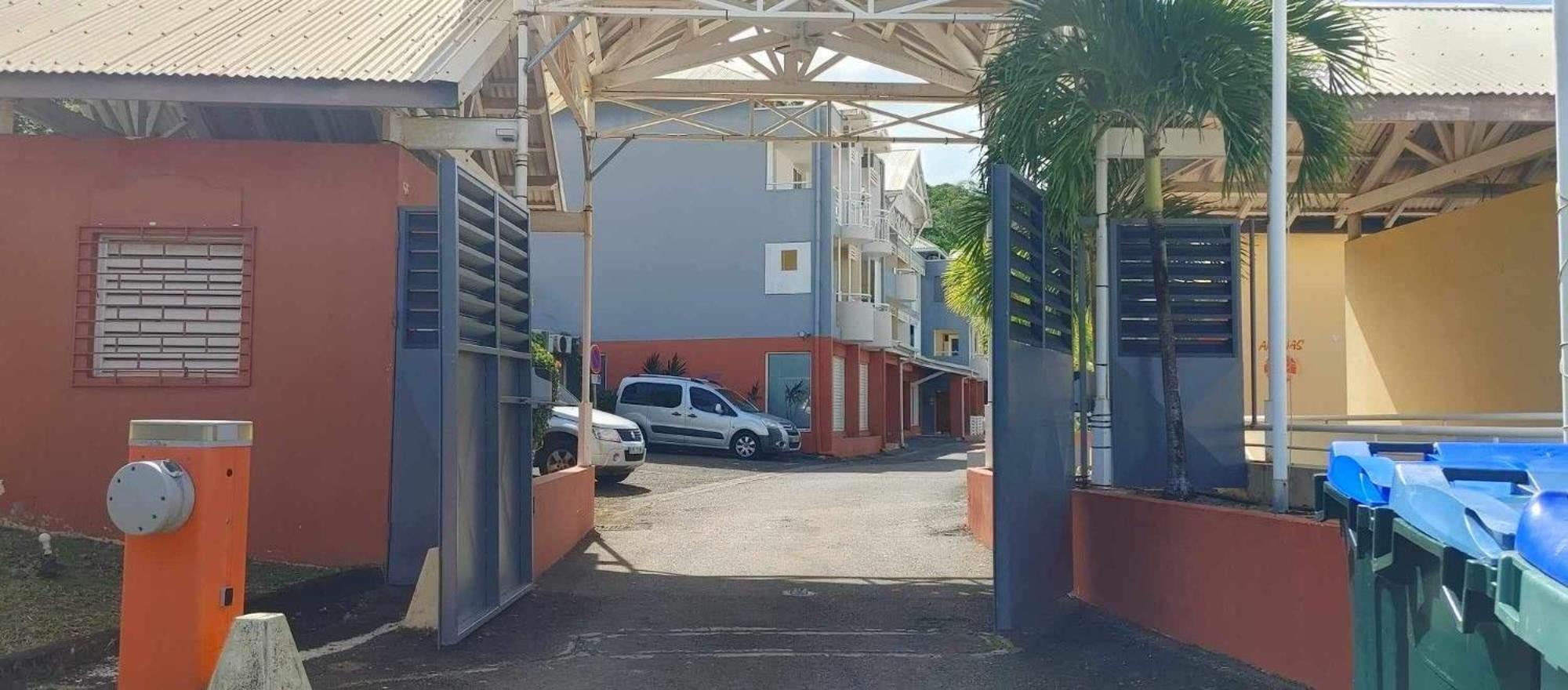 Studio Entre Terre Et Mer, Tartane, Martinique 拉特里尼泰 外观 照片