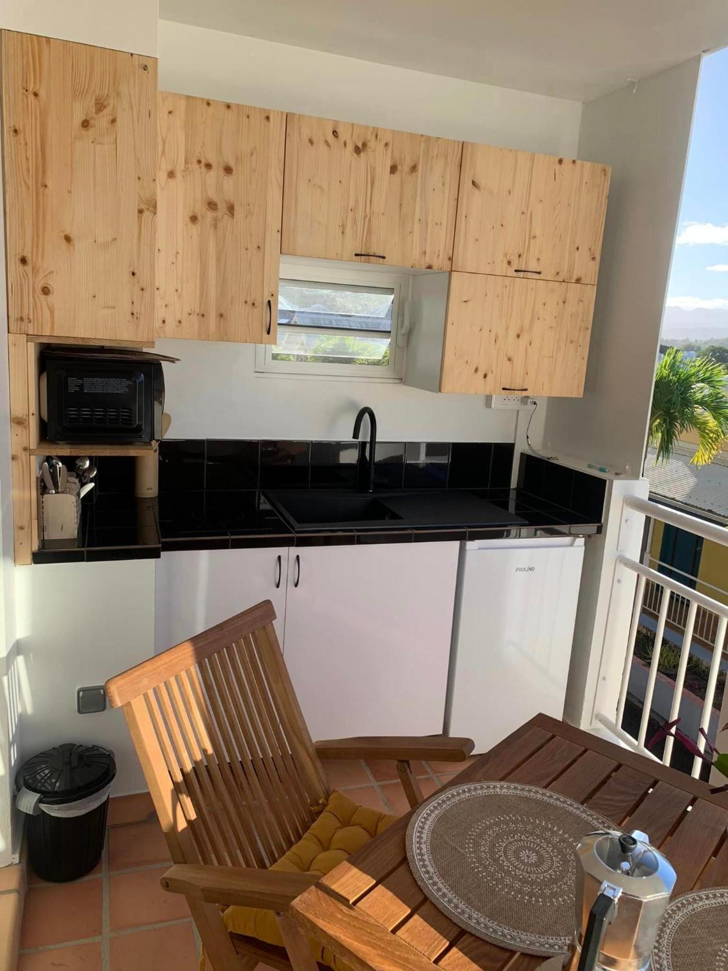Studio Entre Terre Et Mer, Tartane, Martinique 拉特里尼泰 外观 照片